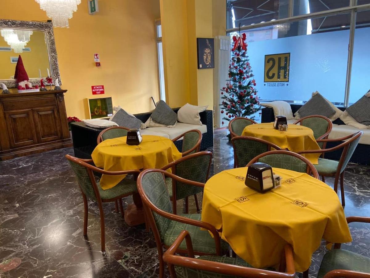 Hotel Select Sant'Ilario d'Enza Bagian luar foto
